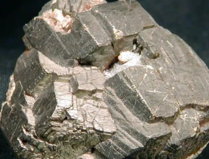 什么是钛矿